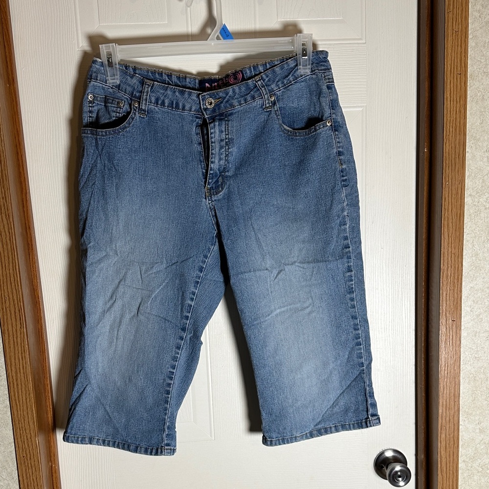 Angels Jeans Light Blue Denim Capris